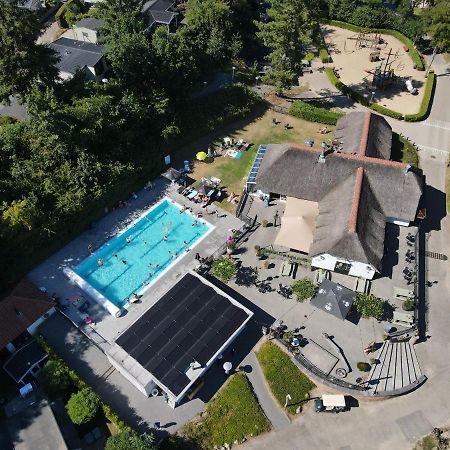 Vakantiepark De Thijmse Berg Rhenen Bagian luar foto