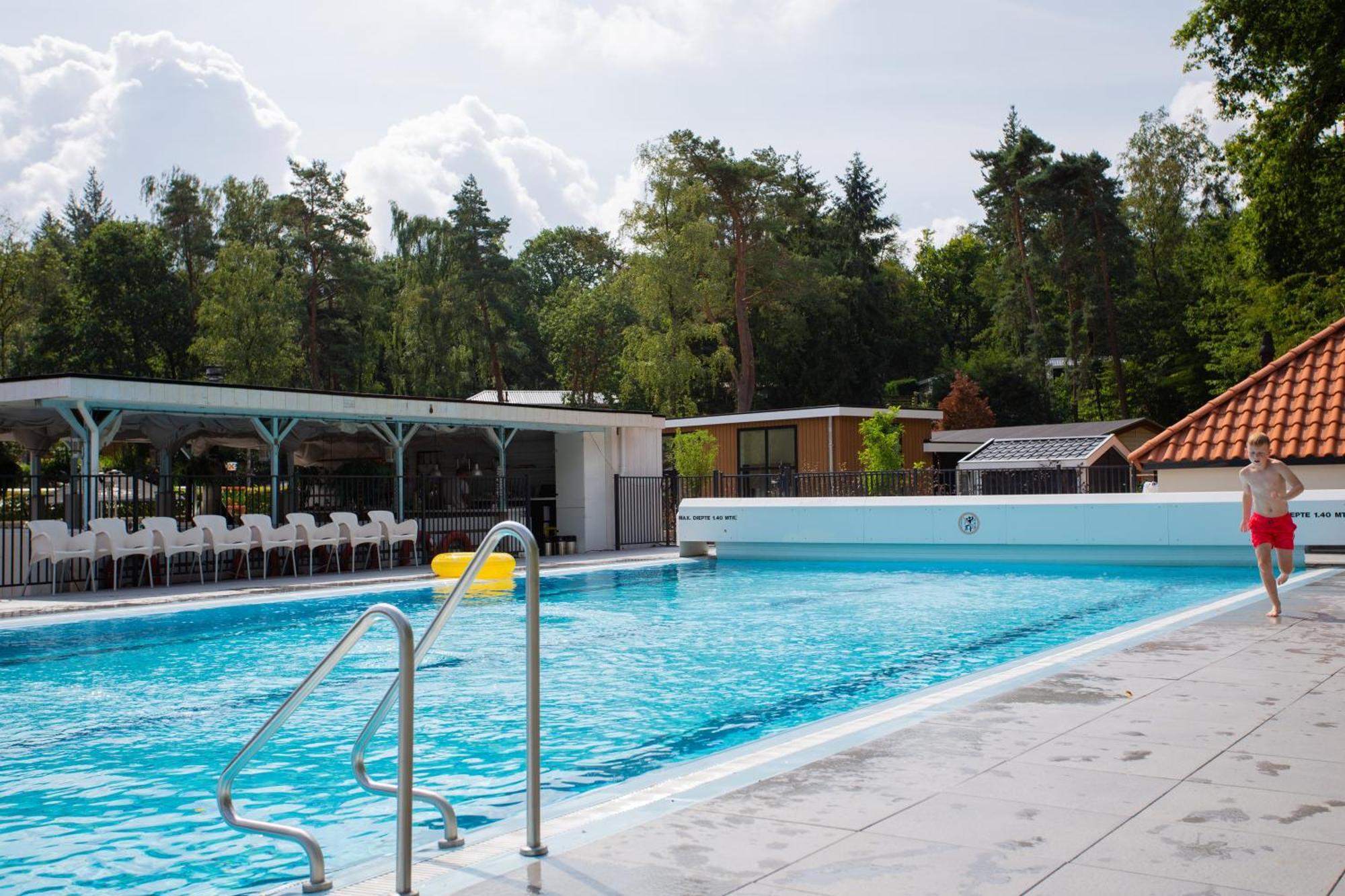 Vakantiepark De Thijmse Berg Rhenen Bagian luar foto