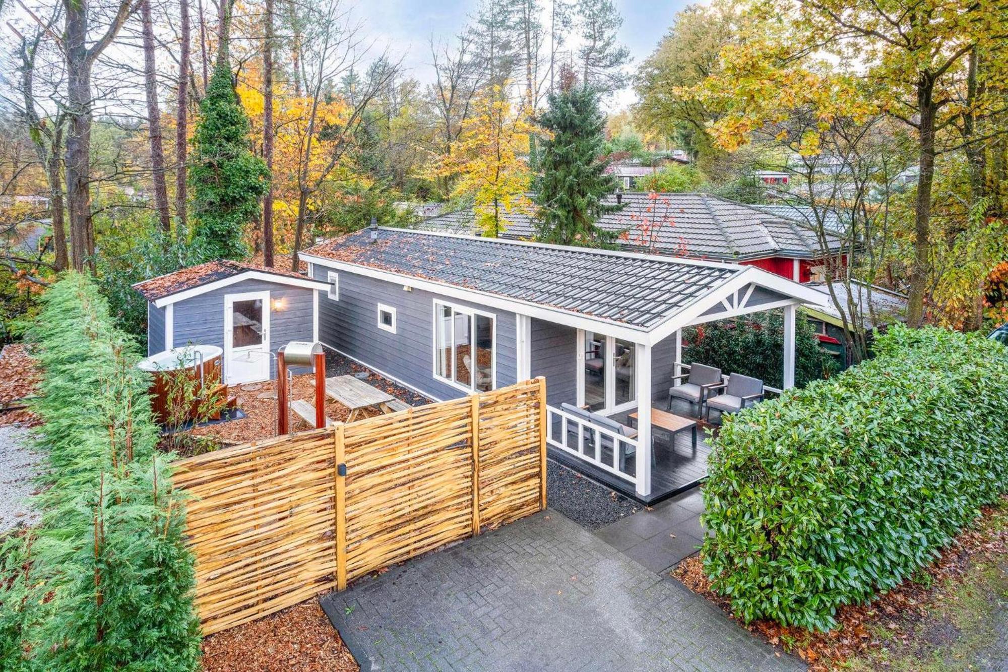Vakantiepark De Thijmse Berg Rhenen Bagian luar foto